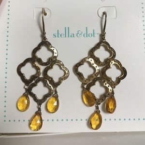 Stella & Dot delicate drop earrings