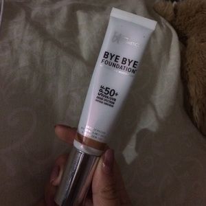 It cosmetics bye bye foundation