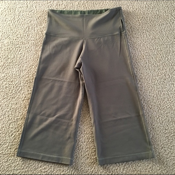 lululemon crops