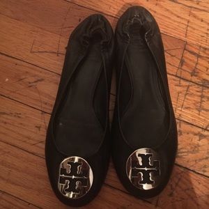 Tory burch ballerina flats.