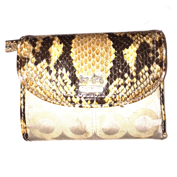 Coach wallet - Picture 1 of 3