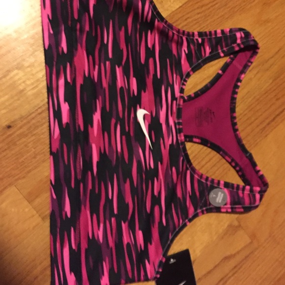 Nike patterned sports bra