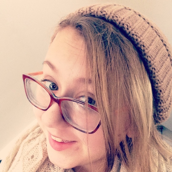 Meet your Posher, Shayna - Picture 1 of 1