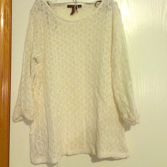 White Medium slim fit sweater