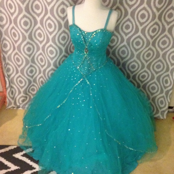 Cinderella ball gown 🎀💕