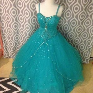 Cinderella ball gown 🎀💕