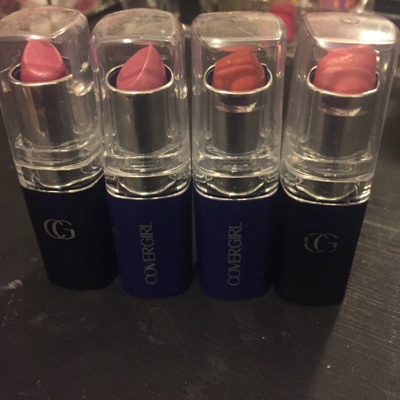 4 Covergirl lipsticks in nude and pink colors.