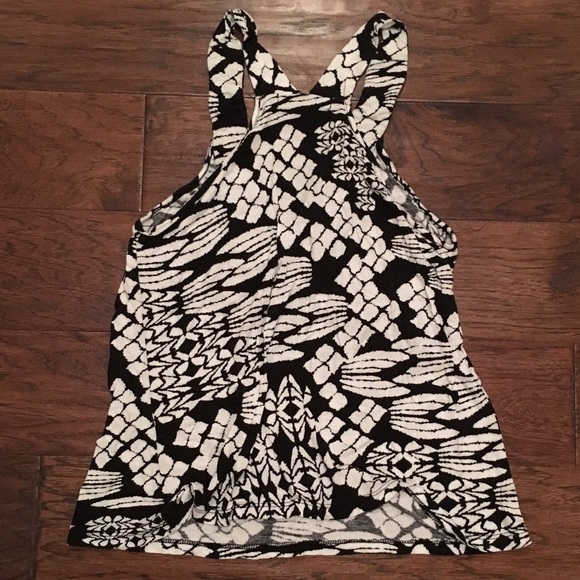 Black/white & colorful printed top - Picture 3 of 3