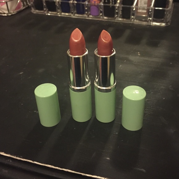 2 Clinique Lipsticks
