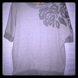 Cute short sleeve sweater, size medium