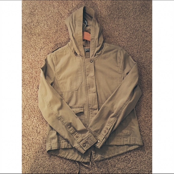 • tan roxy army jacket •