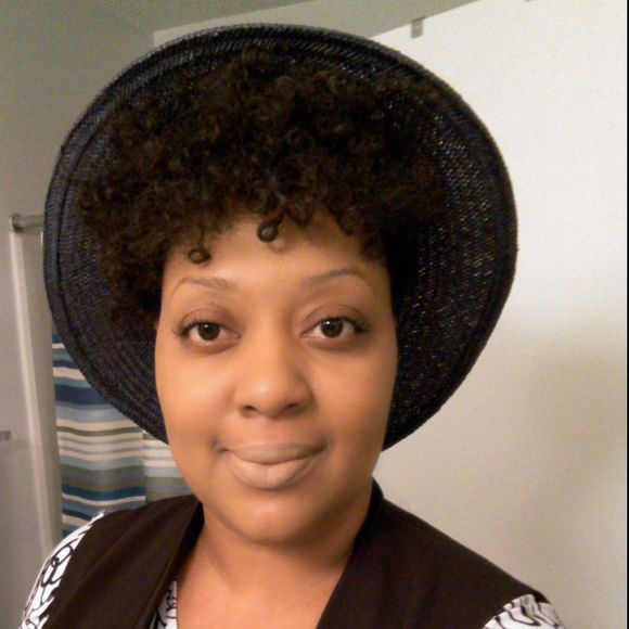 Meet your Posher, Kim - Picture 1 of 1