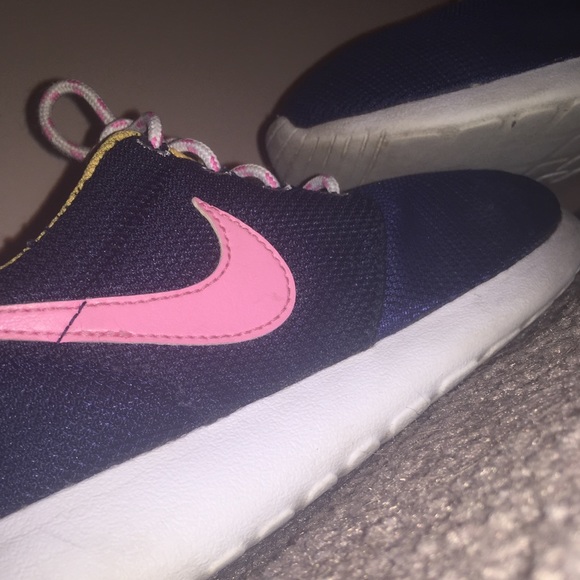 Nike roshe runs! ✔️ - Picture 2 of 3