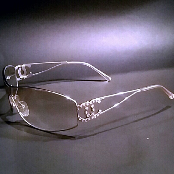 CHANEL Crystal "CC" Sunglasses