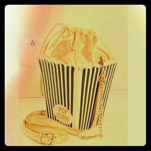 Popcorn purse