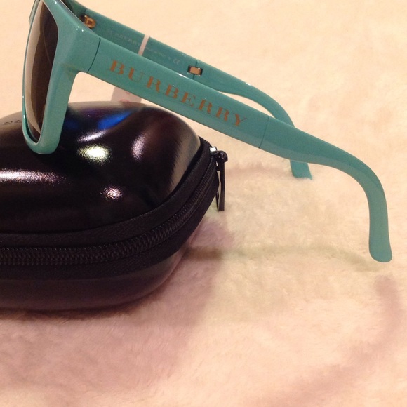 Burberry🌟FINAL PRICE - Picture 2 of 4