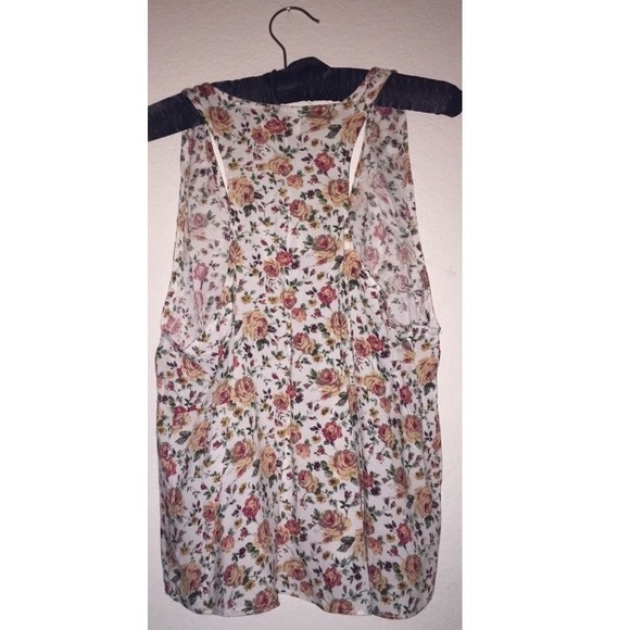 NWT White floral shirt - Picture 2 of 3