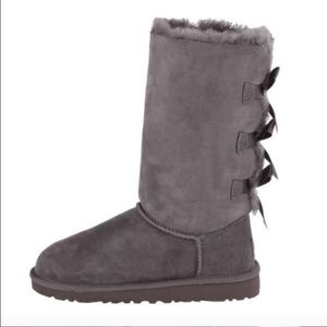 Ugg boots Youth4 Womens6