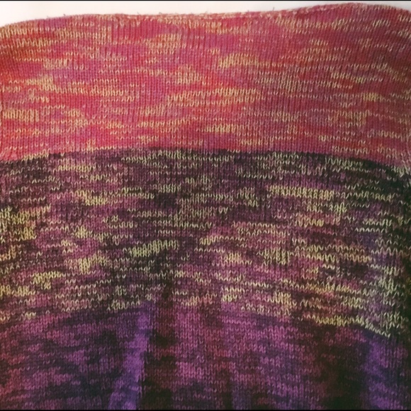 Colorblock Sweater - Picture 4 of 4