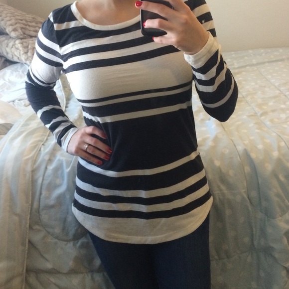 Old Navy long (tunic on me) top