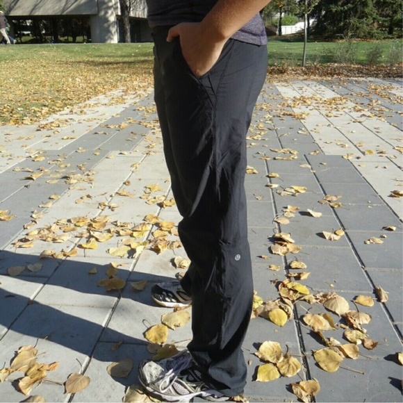 Lululemon Dog Runner 2 in 1 Pant