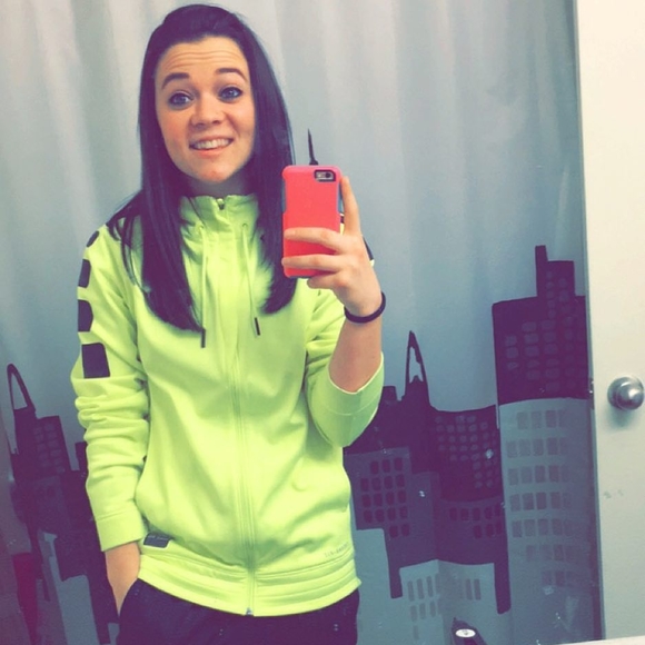 Meet your Posher, Tristin - Picture 1 of 1