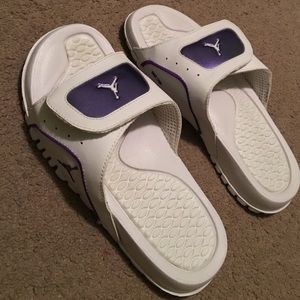 Jordan Slides Size 6Y - 7.5 Women