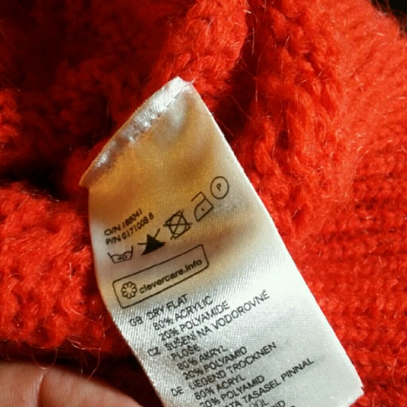 H&M Red Sweater - Picture 3 of 4