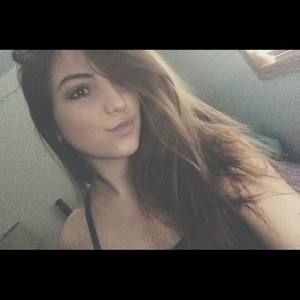 Meet your Posher, Kendra