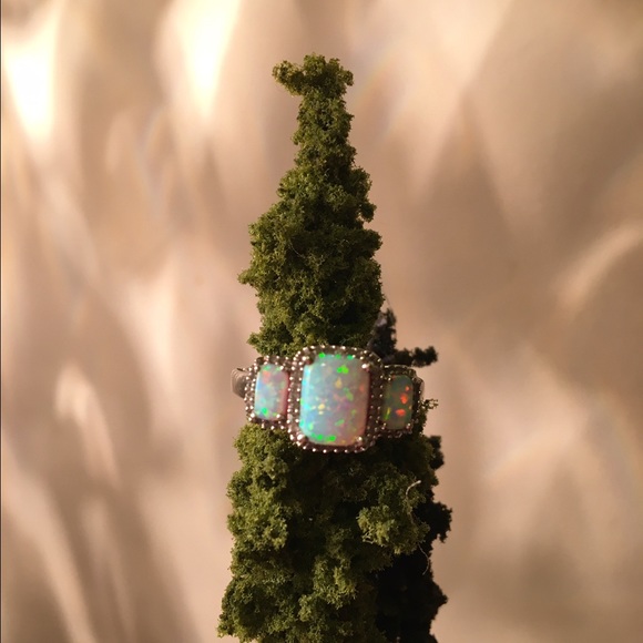 Opal ring