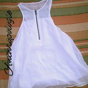 Cute flowy top with sheer overlay and zipper