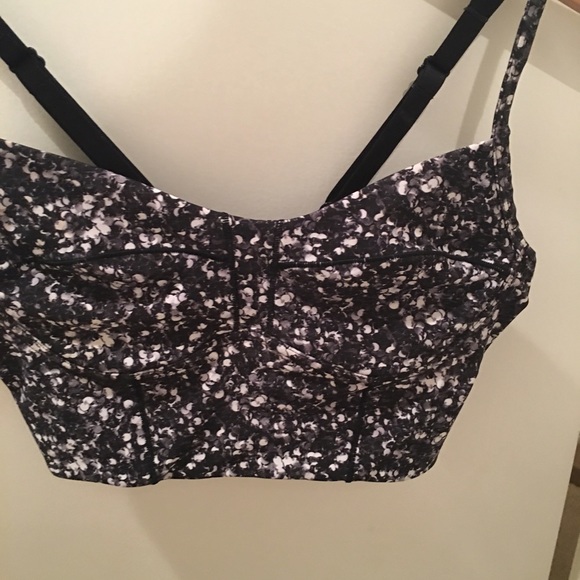 Lulu lemon sports bra