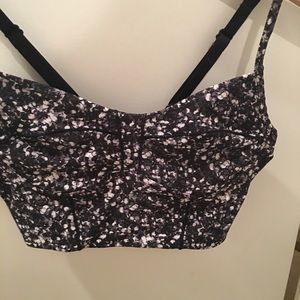 Lulu lemon sports bra