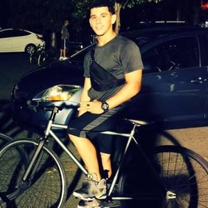 Meet your Posher, Samuel