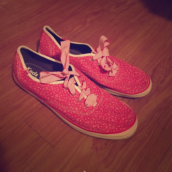 Seller photo, Poshmark