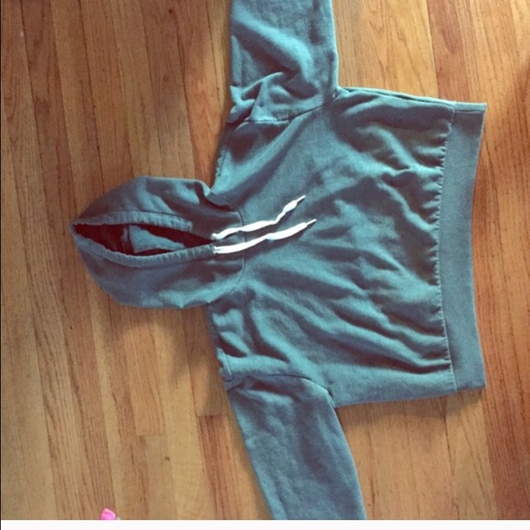 H&M Sweaters - Crop top hoodie