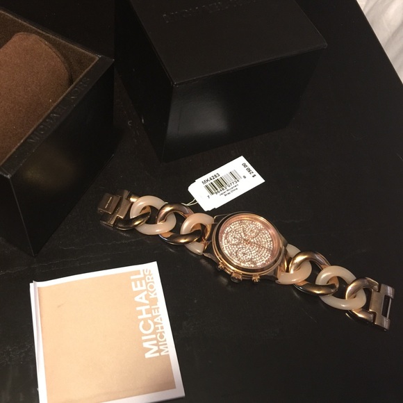 Michael Kors watch - Picture 2 of 4