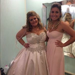 Meet your Posher, Zania