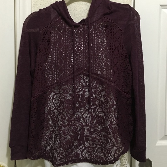🌼Plum laced sweater