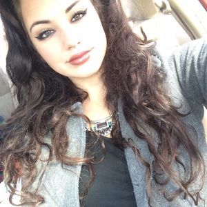 Meet your Posher, Abby