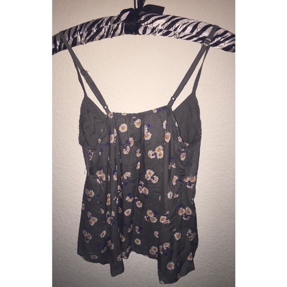 Hollister tank top - Picture 2 of 3