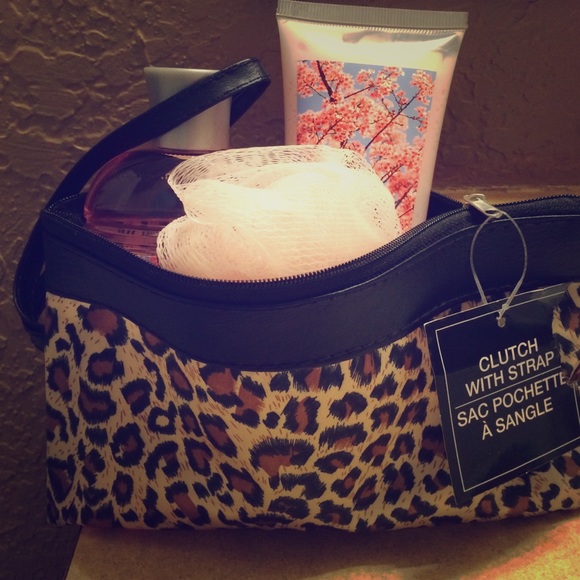 Cherry Blossom Shower Gel &Hand Lotion& cheetahBag