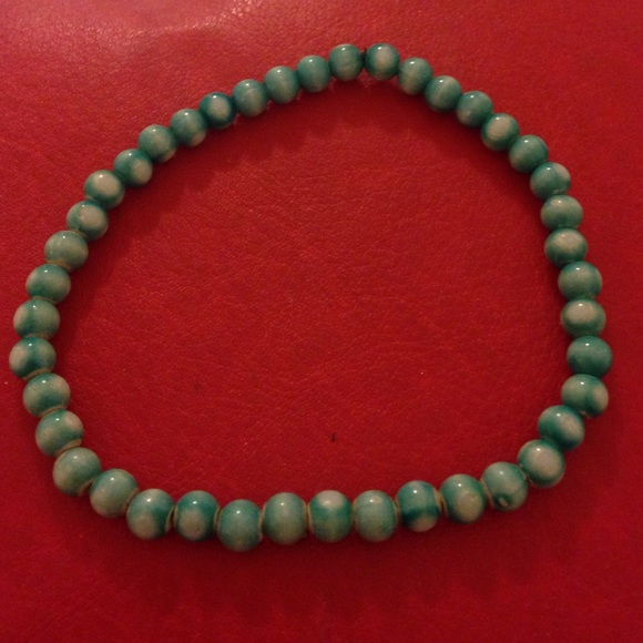 Turquoise bead bracelet