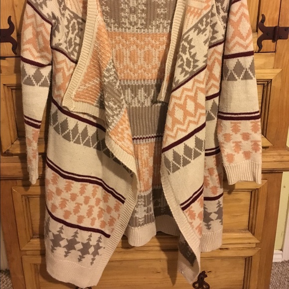 Aztec Cardigan - Picture 2 of 2