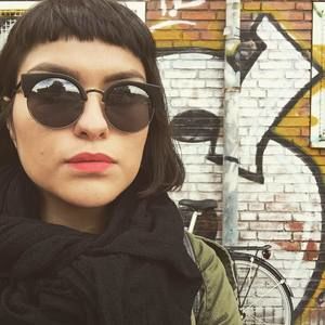 Meet your Posher, Alex