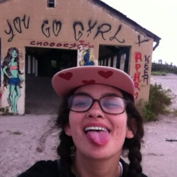 MEET YR POSHER*~ - Picture 3 of 4