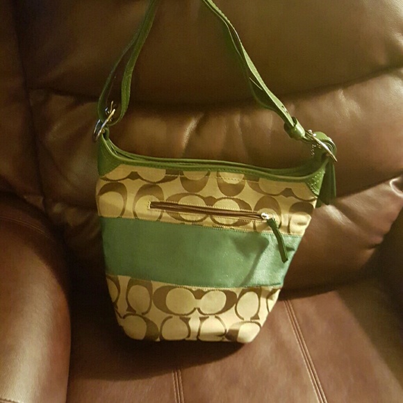 HandBag - Picture 2 of 4