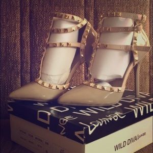 BUNDLE Look-a-like VALENTINO nude and blue heels