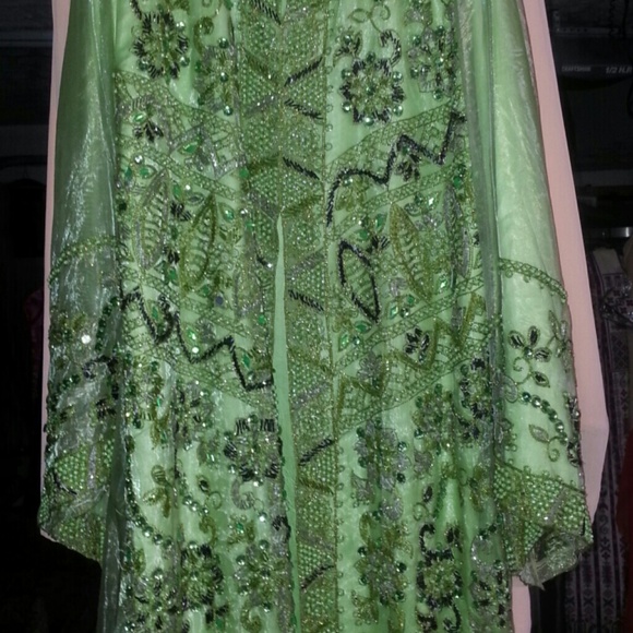 RED PEACH OR GREEN Middle Eastern kaftans - Picture 4 of 4