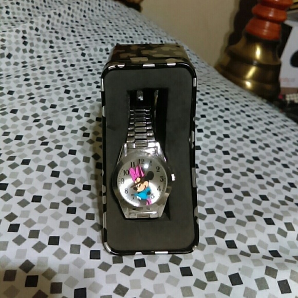 Disney Minne watch brand new